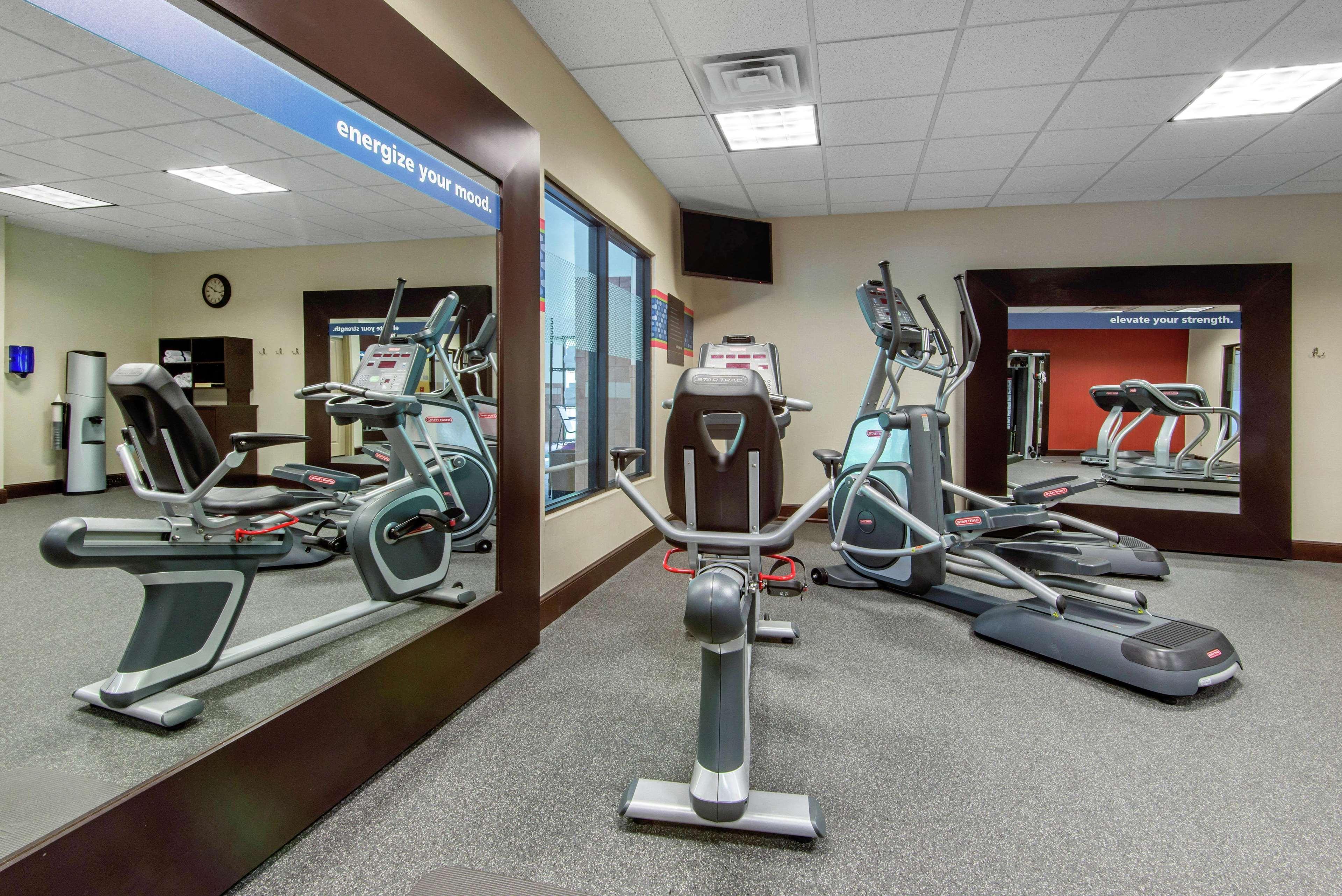 Hampton Inn Meadville Exteriör bild