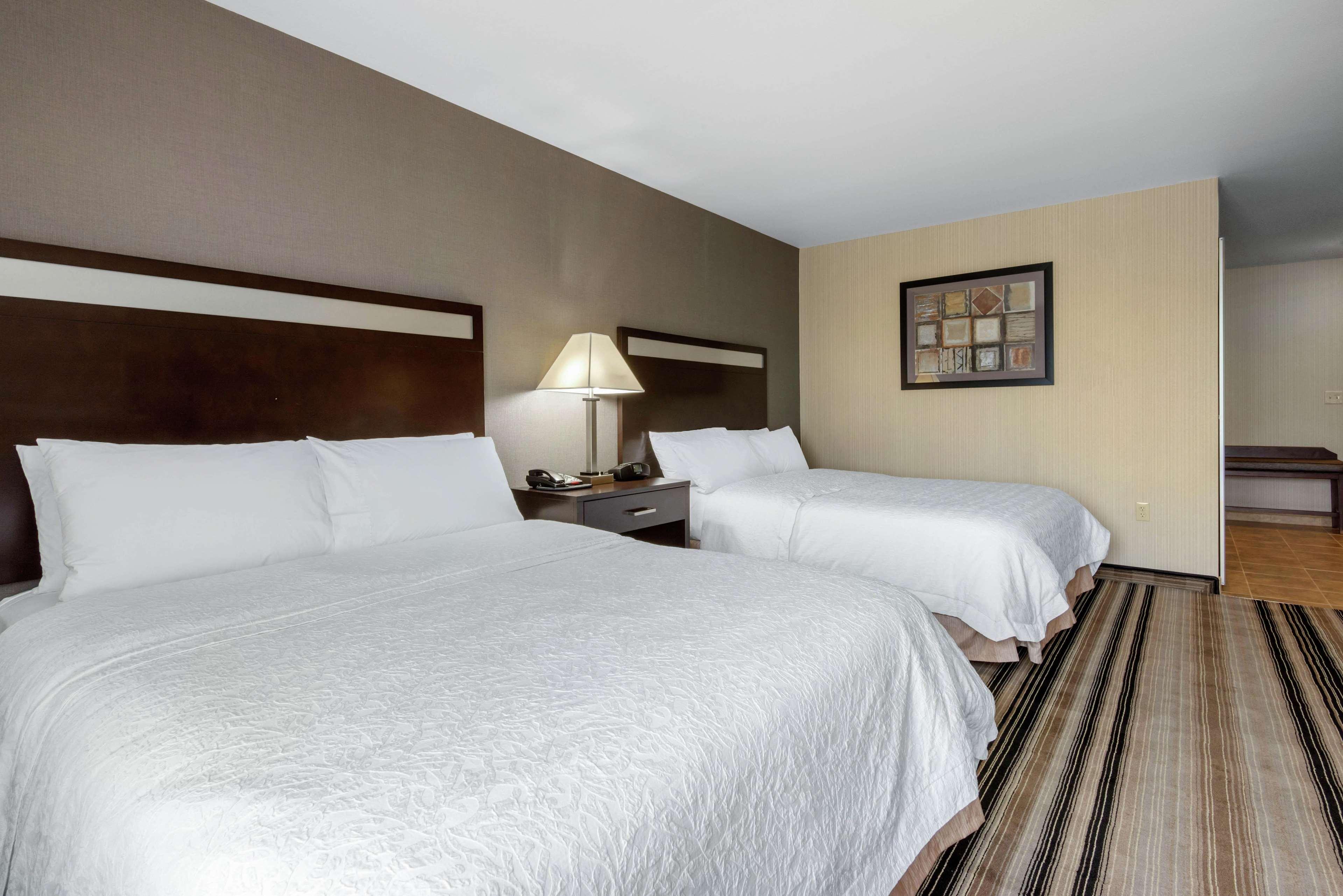 Hampton Inn Meadville Exteriör bild