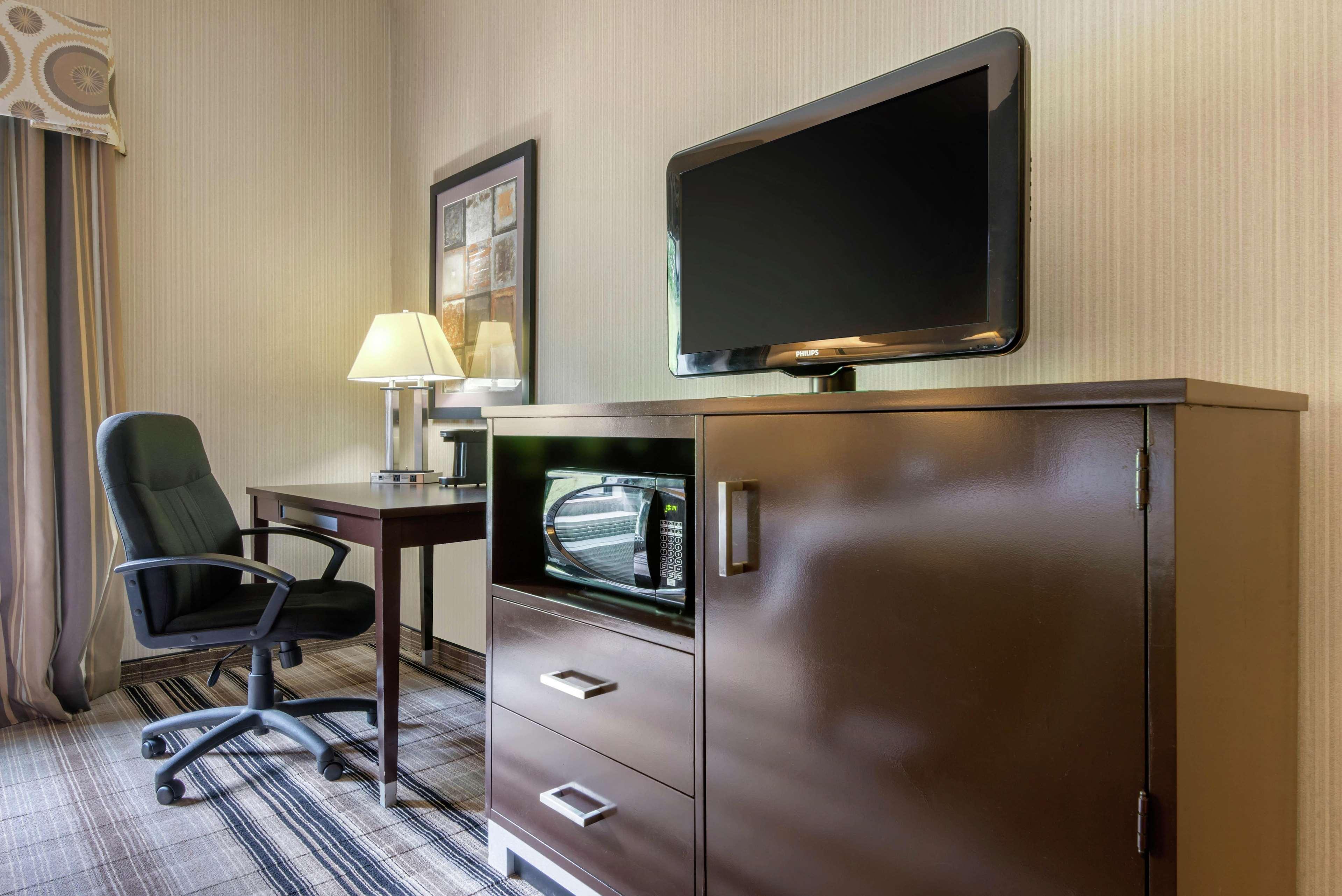 Hampton Inn Meadville Exteriör bild