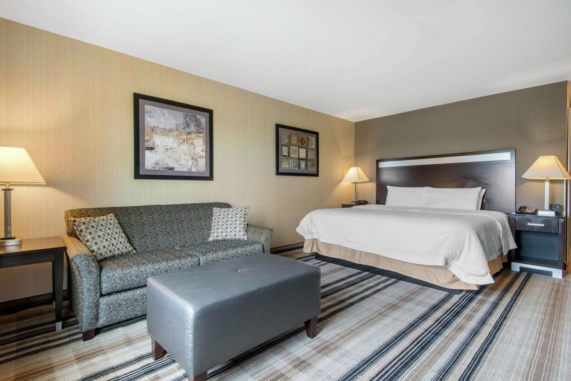 Hampton Inn Meadville Exteriör bild